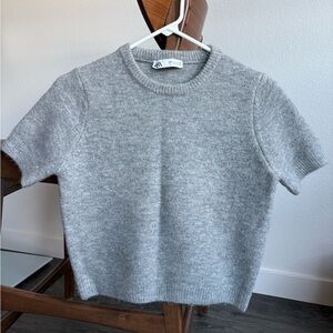 SHORT SLEEVE KNIT CROP TOP